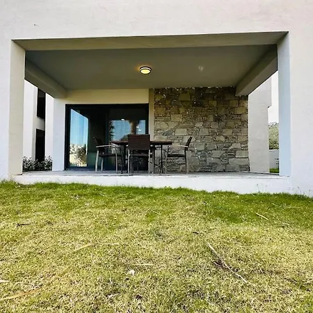 Bagla Denize Sifir Bahce Kat 2+1 Daire Appartement *
